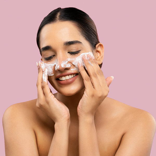 WhiteGlow Oatmeal & Yogurt Scrub - InstaGlow Brightening 4 in 1 Facial Kit